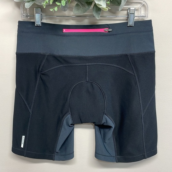 NWOT Mondetta Padded Cycling Biking Shorts Pocket L - Picture 2 of 14